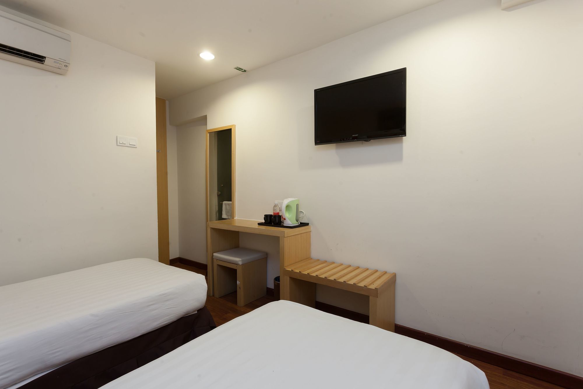 Zen Rooms Opposite Ymca Kuala Lumpur Bagian luar foto