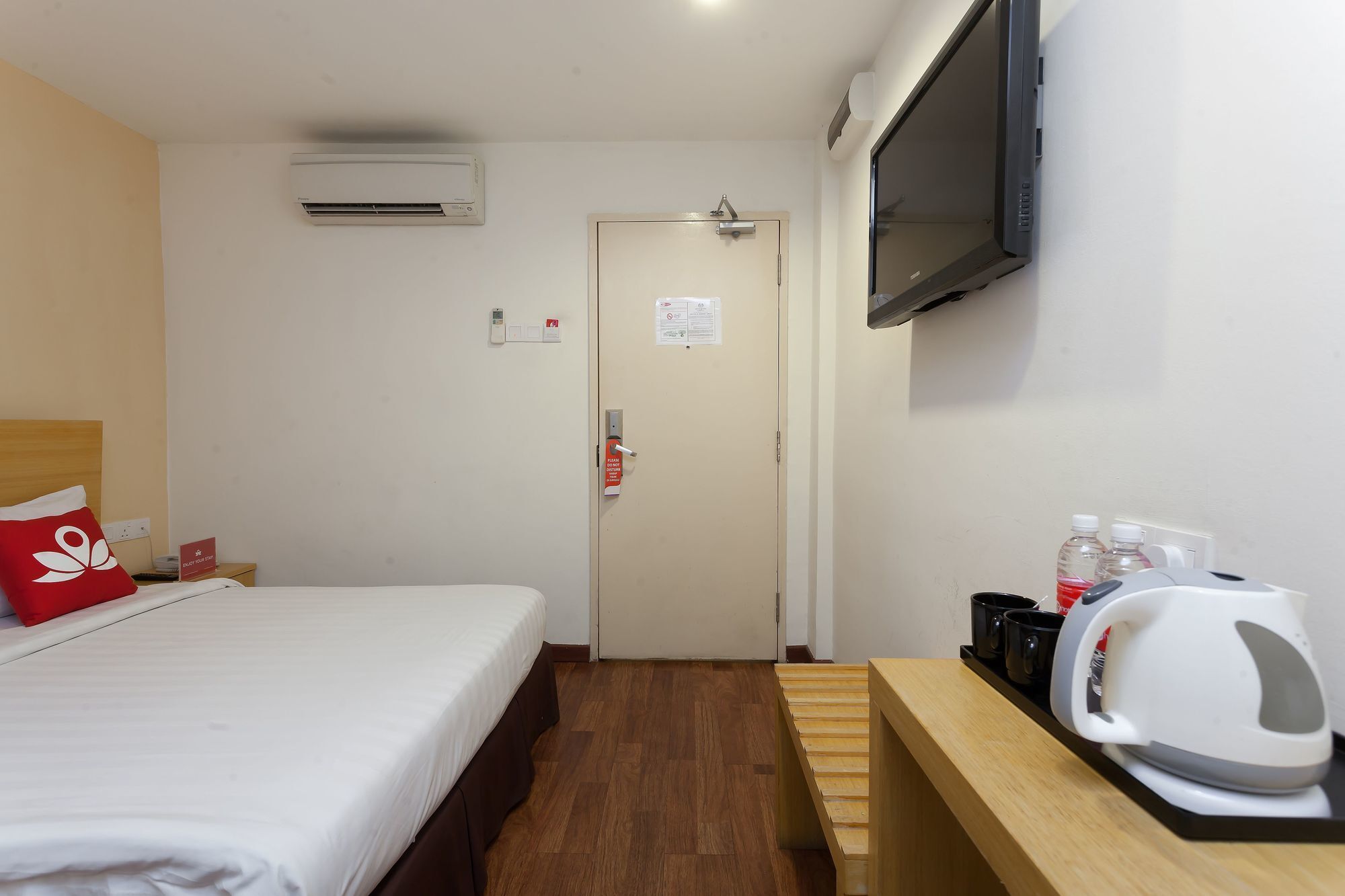 Zen Rooms Opposite Ymca Kuala Lumpur Bagian luar foto